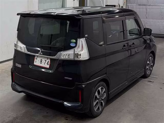 MITSUBISHI DELICA D:2