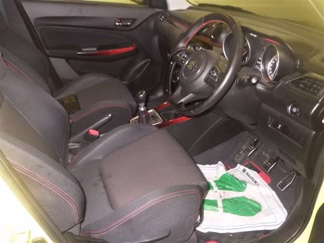 SUZUKI SWIFT