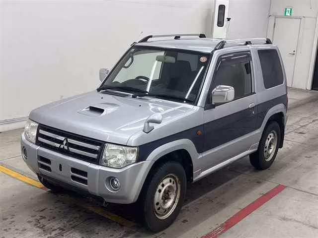 MITSUBISHI PAJERO MINI