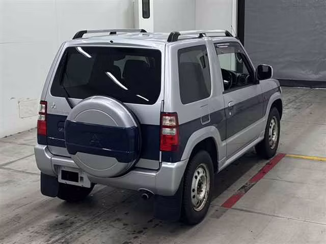 MITSUBISHI PAJERO MINI