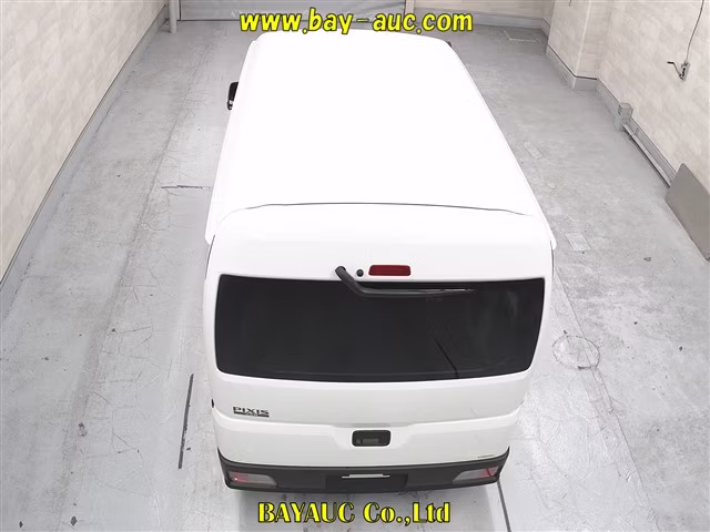 TOYOTA PIXIS VAN