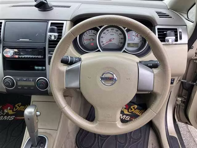 NISSAN TIIDA LATIO