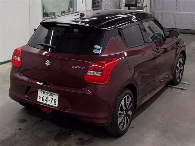 SUZUKI SWIFT