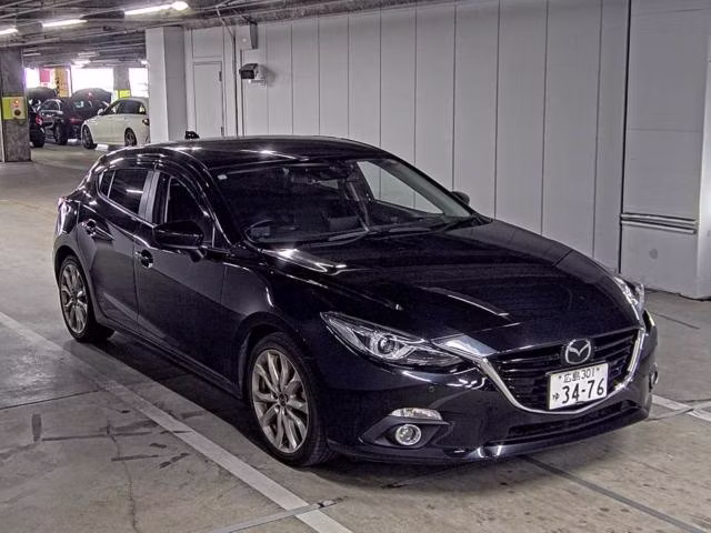 MAZDA AXELA
