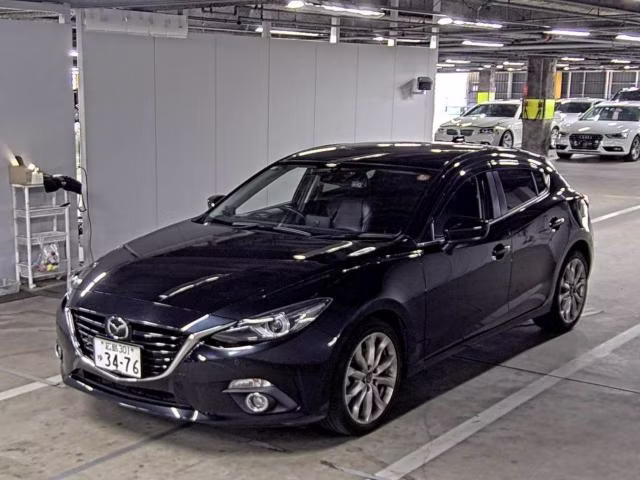 MAZDA AXELA
