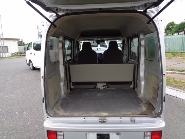 NISSAN NV100 CLIPPER