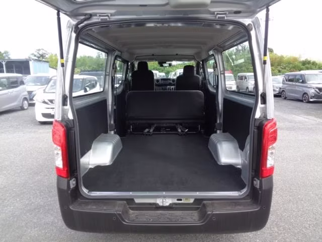 NISSAN CARAVAN