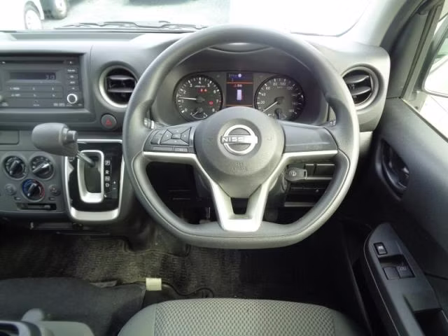 NISSAN CARAVAN