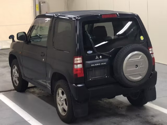 MITSUBISHI PAJERO MINI
