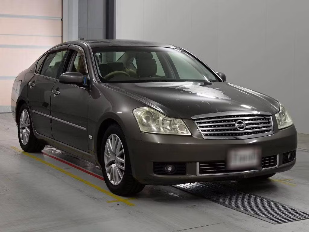NISSAN FUGA