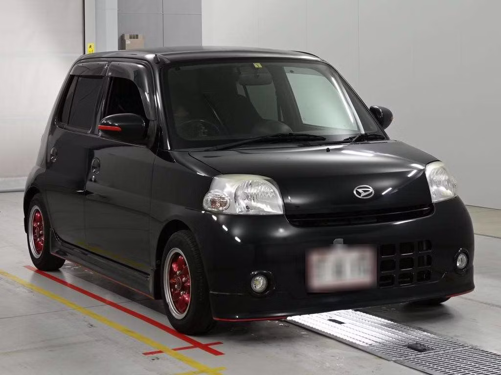 DAIHATSU ESSE