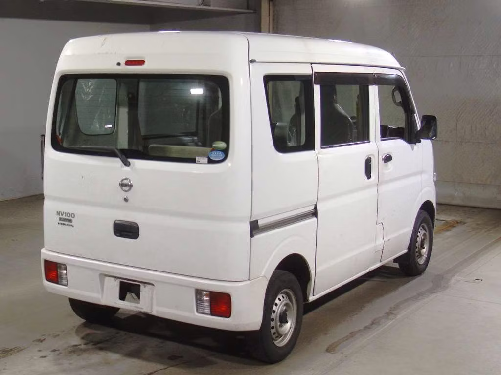 NISSAN NV100 CLIPPER