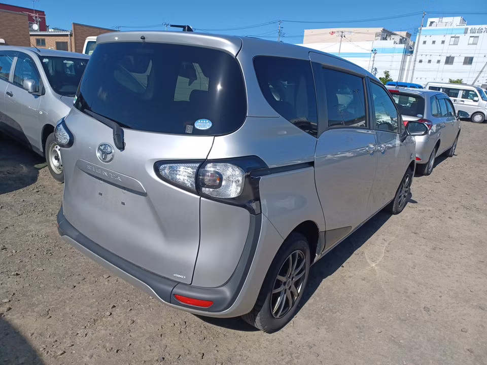 TOYOTA SIENTA