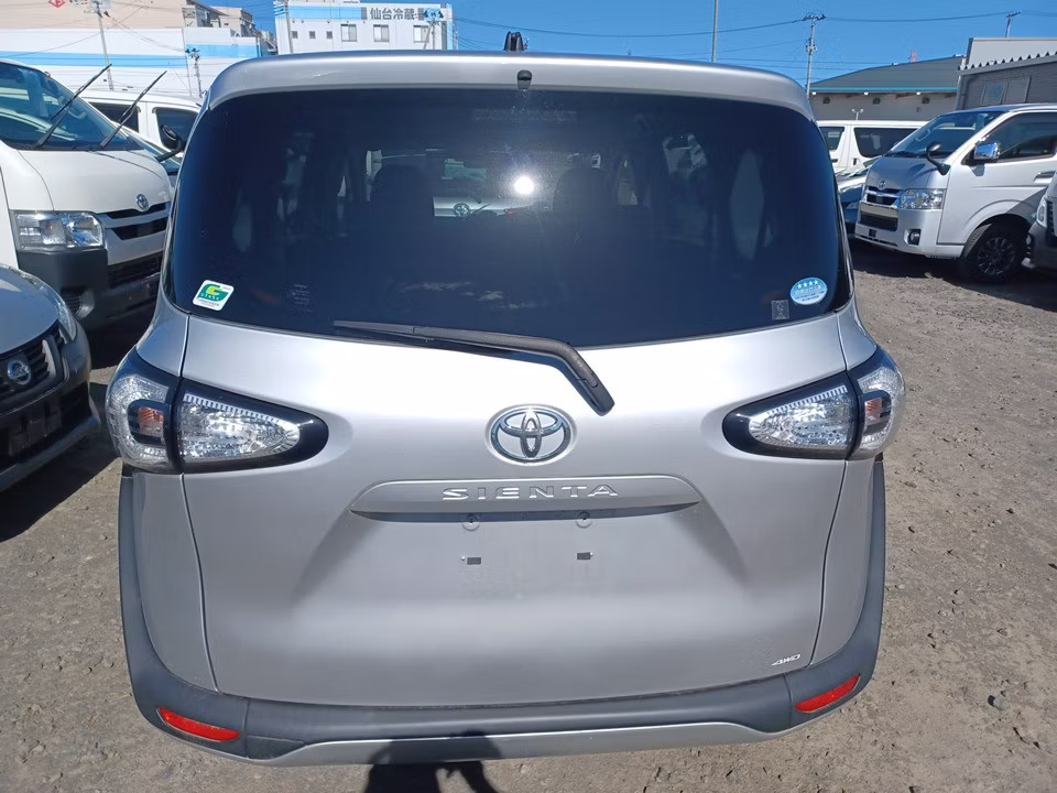 TOYOTA SIENTA