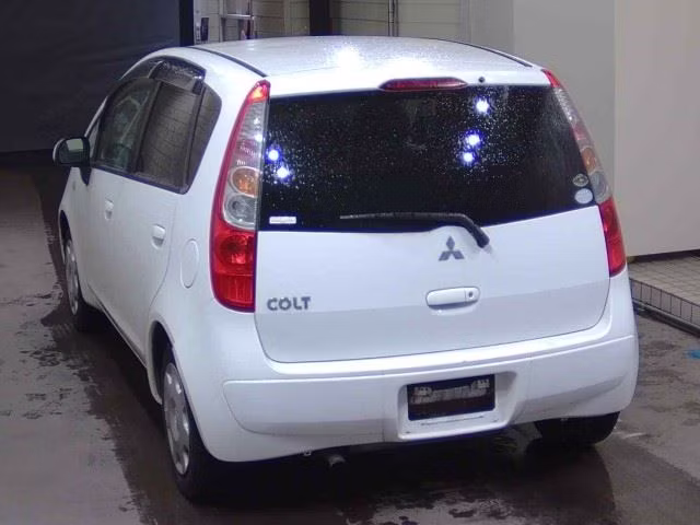 MITSUBISHI COLT