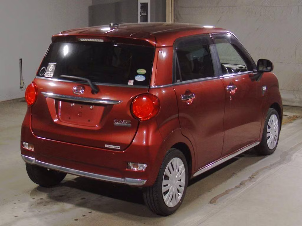 DAIHATSU CAST