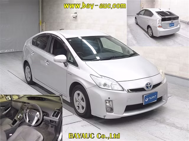 TOYOTA PRIUS