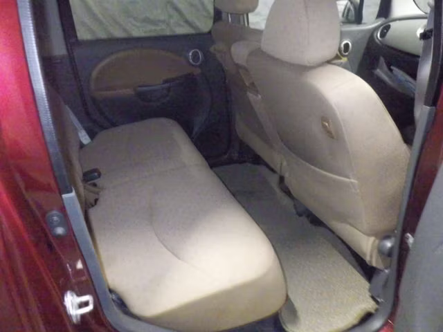 DAIHATSU MOVE LATTE