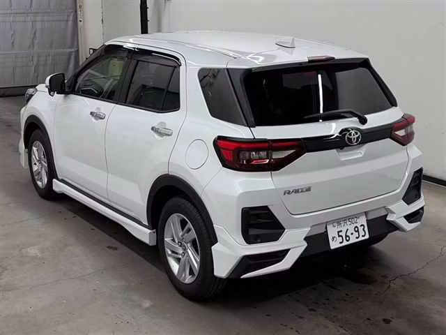 TOYOTA RAIZE