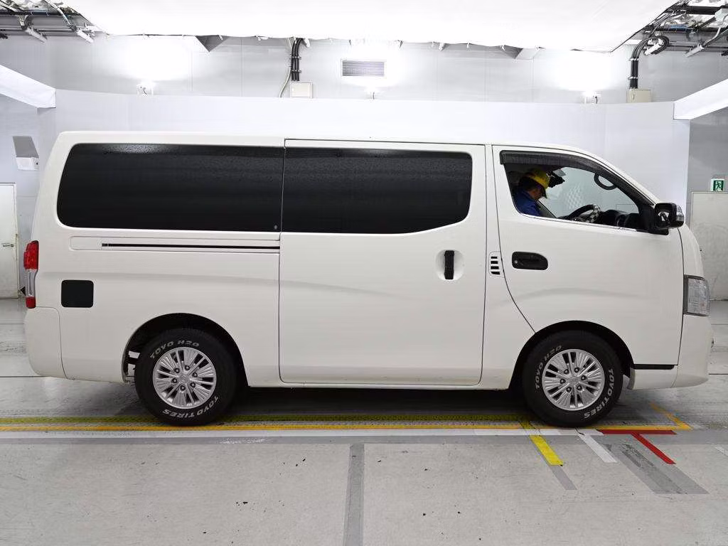 NISSAN NV350 CARAVAN