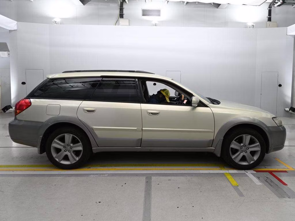 SUBARU OUTBACK