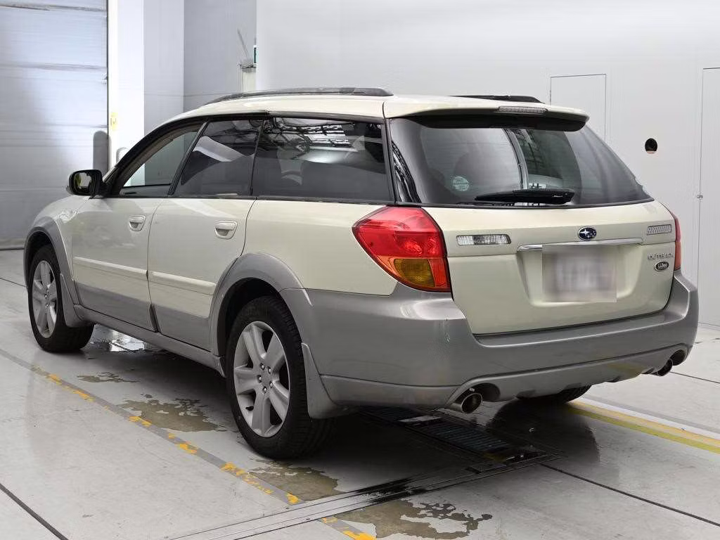 SUBARU OUTBACK