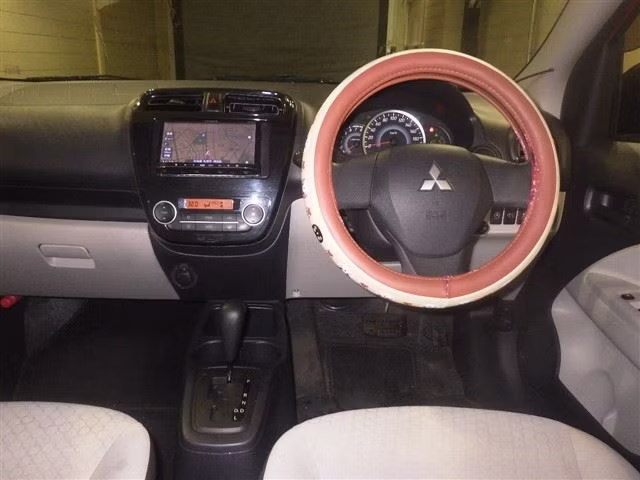 MITSUBISHI MIRAGE