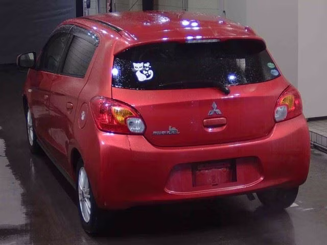 MITSUBISHI MIRAGE