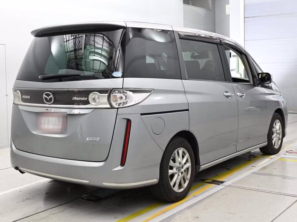 MAZDA BIANTE