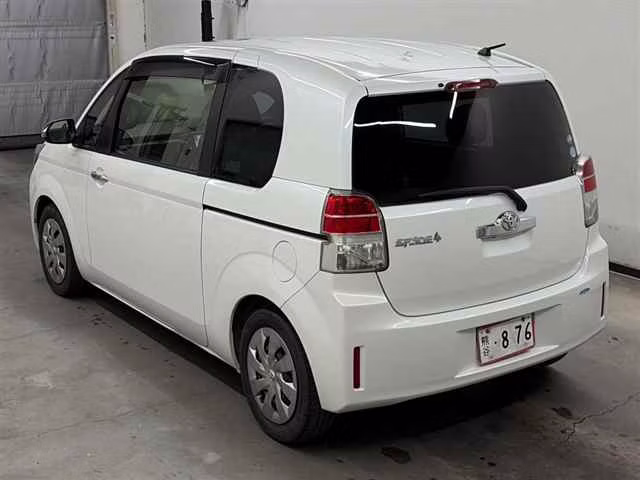TOYOTA SPADE