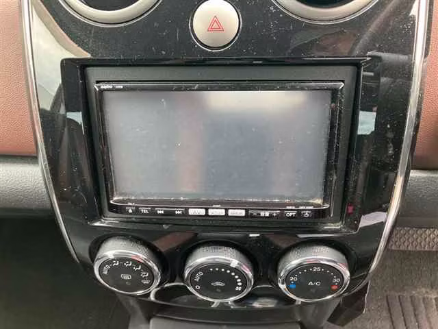 MAZDA VERISA
