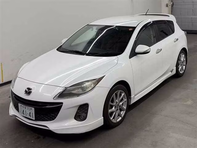 MAZDA AXELA