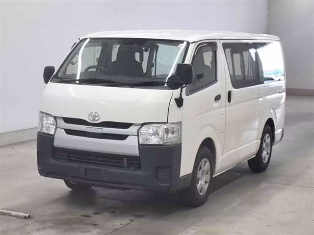 TOYOTA REGIUS ACE