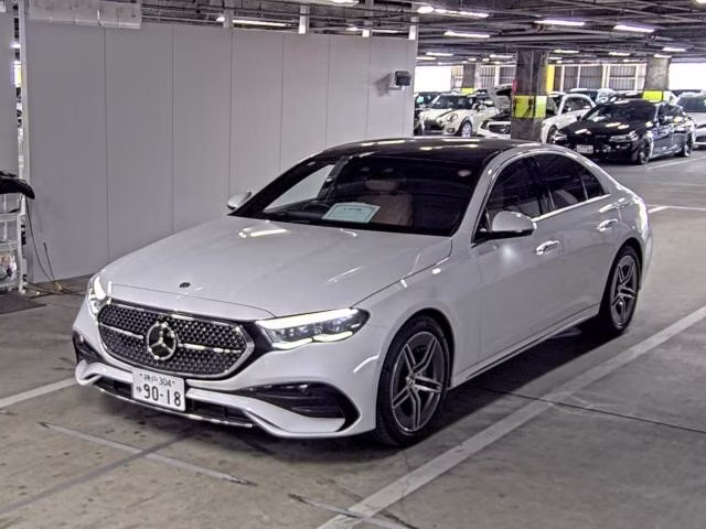 MERCEDES-BENZ E-CLASS