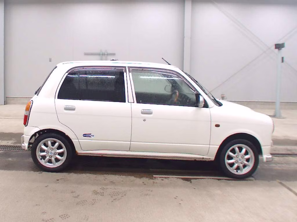 DAIHATSU MIRA GINO