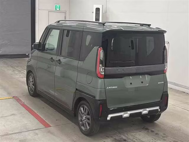 MITSUBISHI DELICA MINI