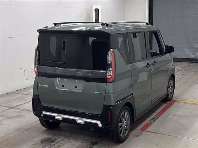 MITSUBISHI DELICA MINI