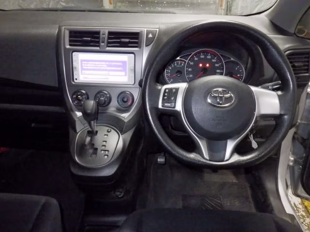 TOYOTA RACTIS