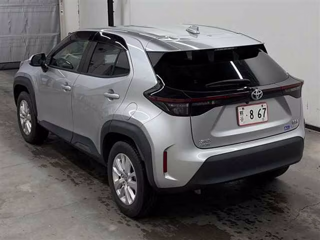 TOYOTA YARIS CROSS