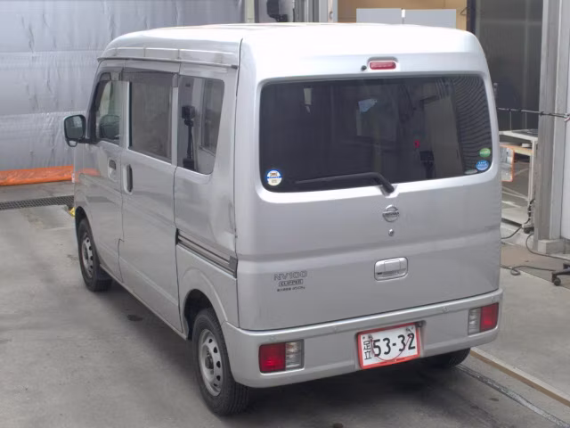 NISSAN NV100 CLIPPER