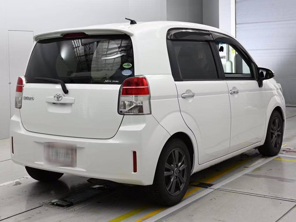 TOYOTA SPADE
