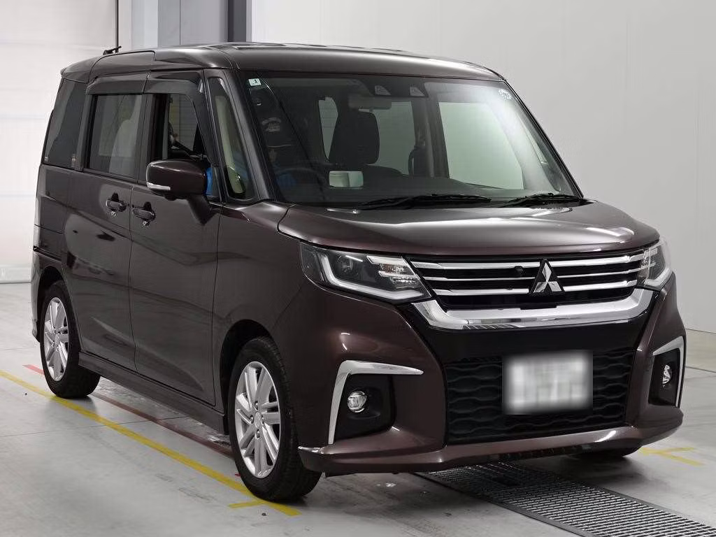 MITSUBISHI DELICA D:2