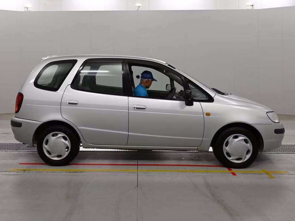TOYOTA COROLLA SPACIO