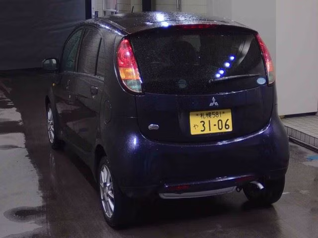 MITSUBISHI I