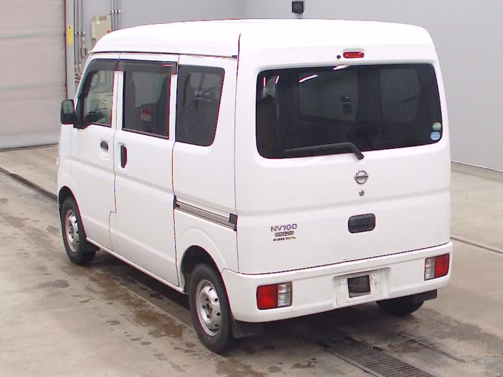 NISSAN NV100 CLIPPER