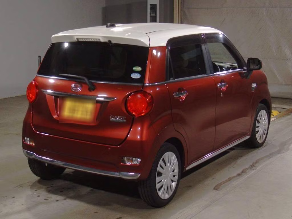 DAIHATSU CAST