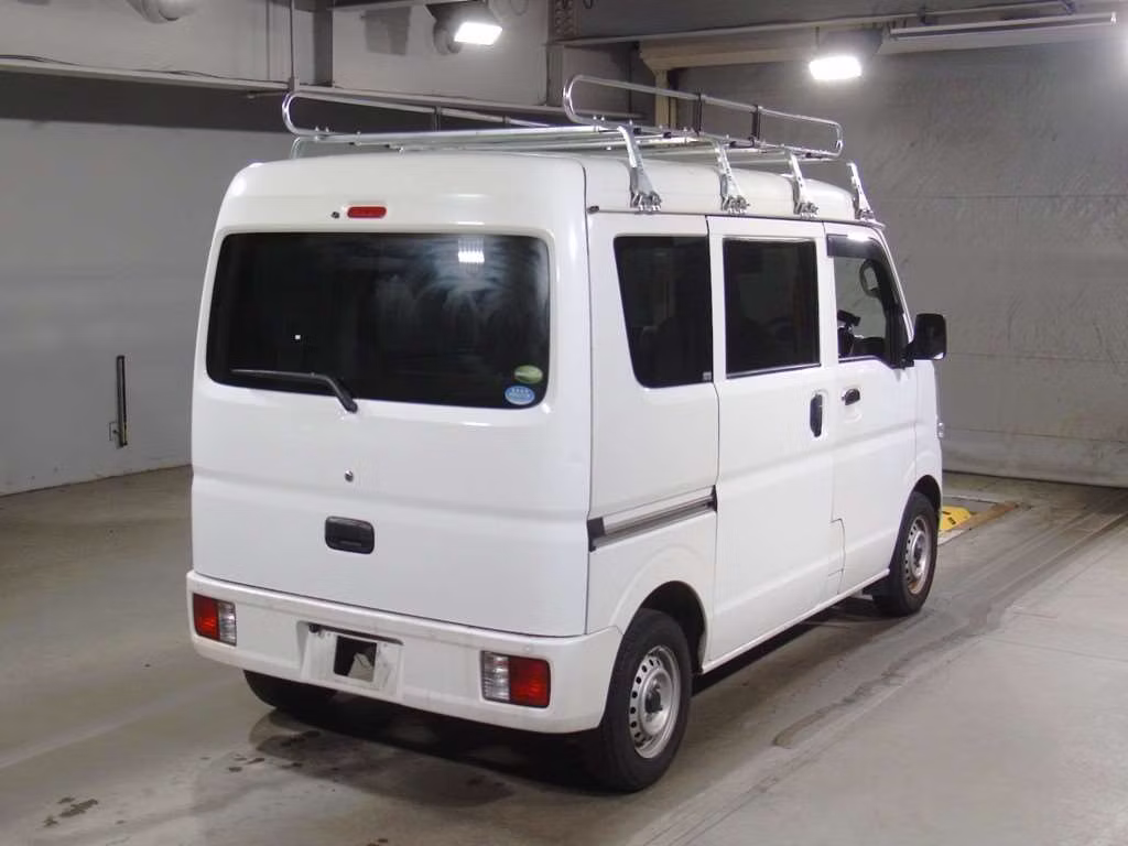 NISSAN NV100 CLIPPER