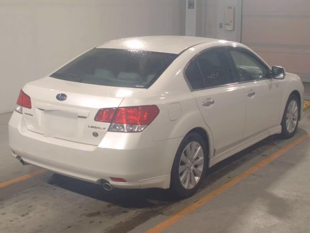 SUBARU LEGACY B4