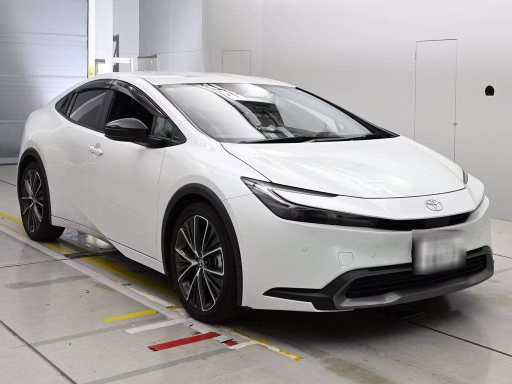 TOYOTA PRIUS