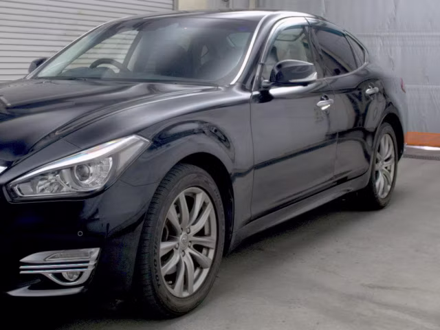 NISSAN FUGA